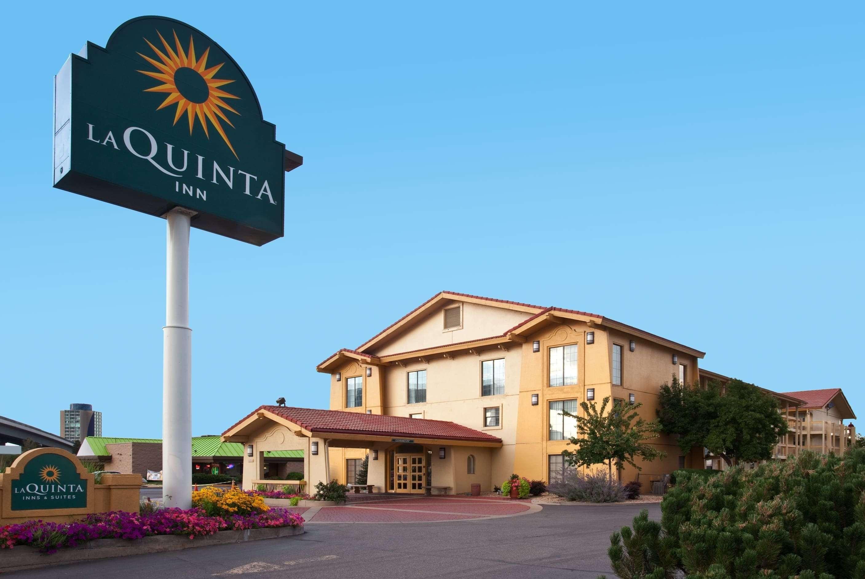 La Quinta Inn By Wyndham Denver Central Экстерьер фото